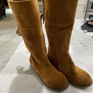 Girl boots